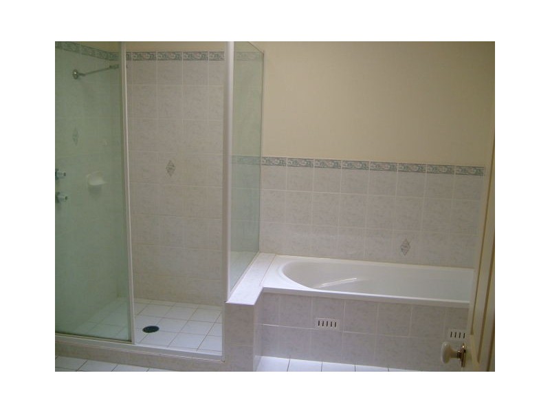 2/12 AMANDA CRES, Forster NSW 2428