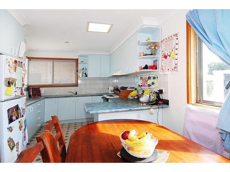36 Rogers Ave, Kanahooka NSW 2530
