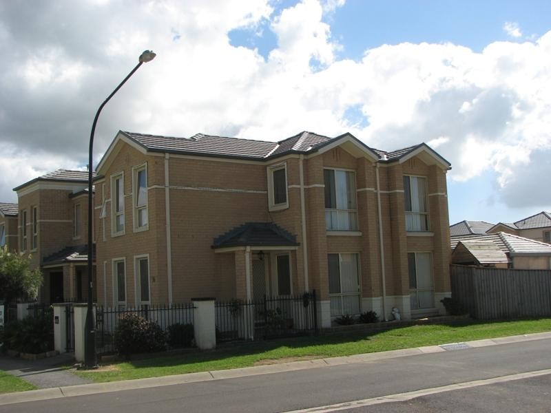 16 PADDINGTON LANE, Dapto NSW 2530