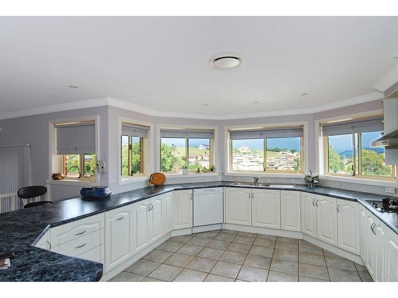 14 Coronet Place, Dapto NSW 2530