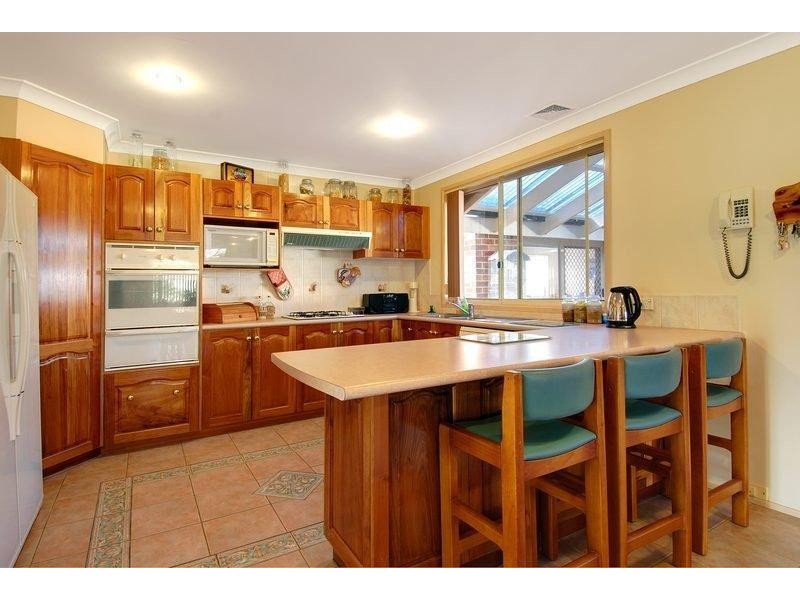 2 Benares Court, Horsley NSW 2530