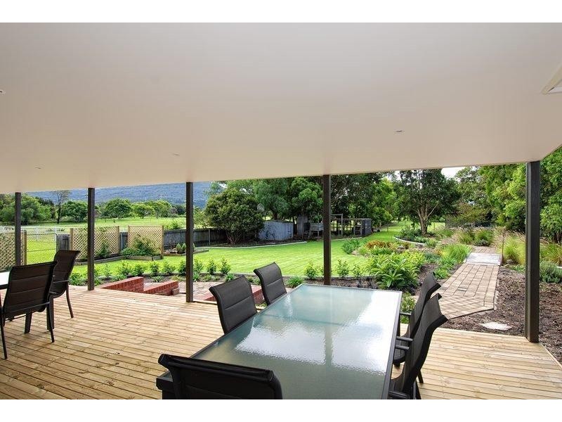 25 Windsor Crescent, Brownsville NSW 2530