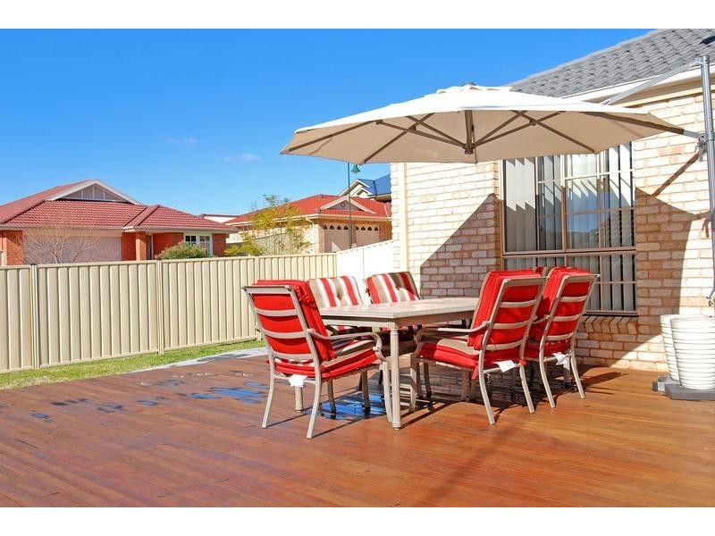 18 Melrose Way, Horsley NSW 2530