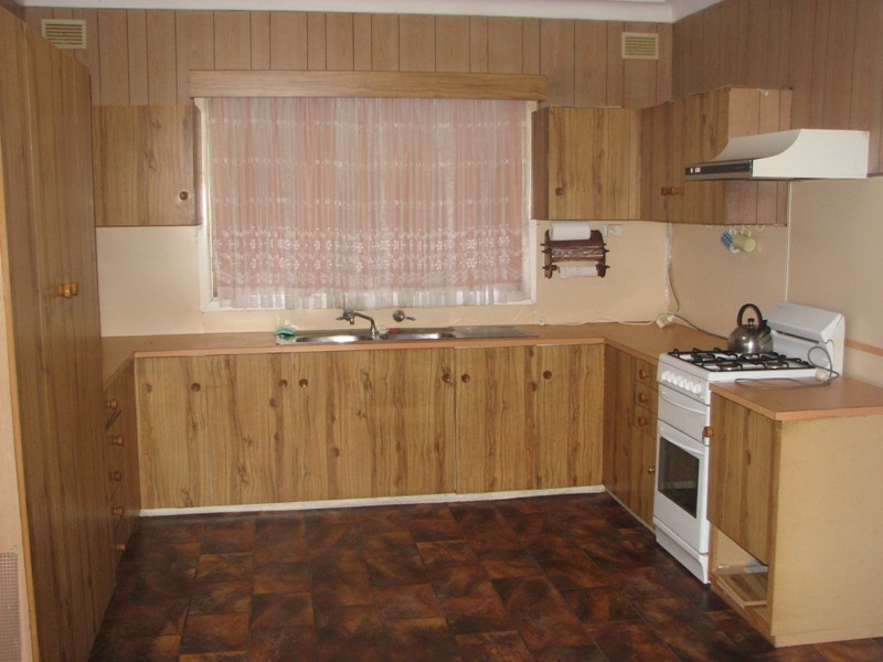 372 Kanahooka Road, Brownsville NSW 2530