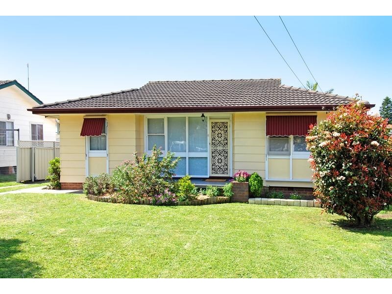 49 Eleebana Crescent, Koonawarra NSW 2530