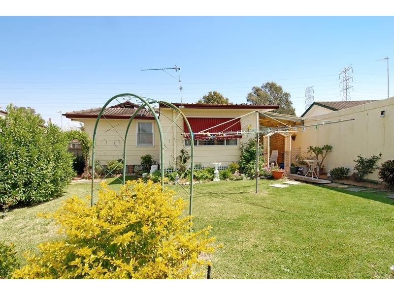 49 Eleebana Crescent, Koonawarra NSW 2530