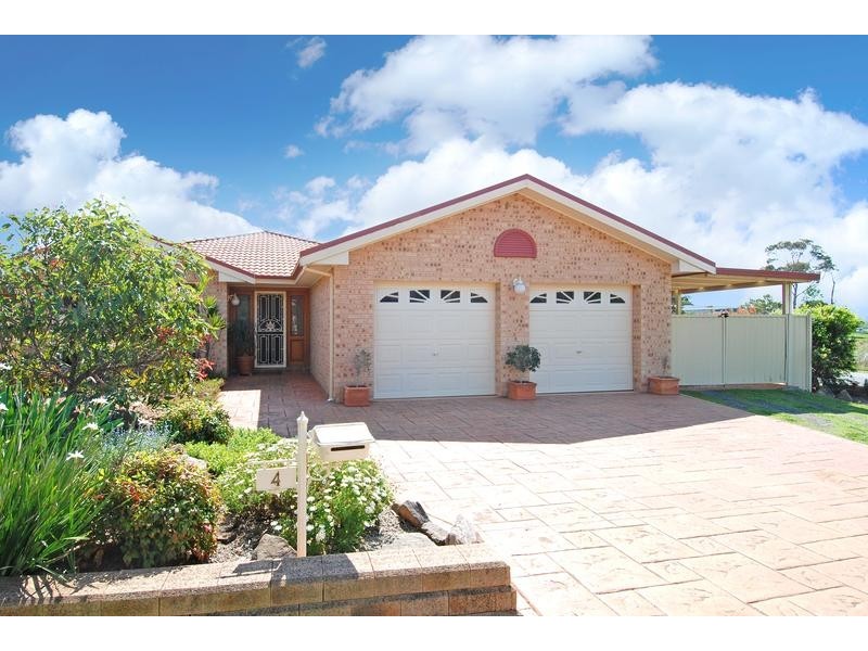 4 Goodman Place, Horsley NSW 2530