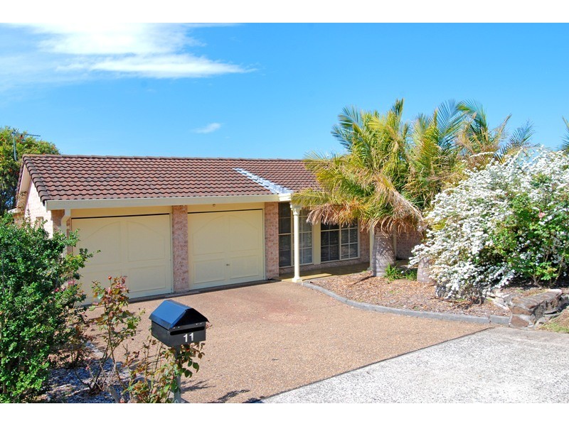 11 Sierra Drive, Horsley NSW 2530