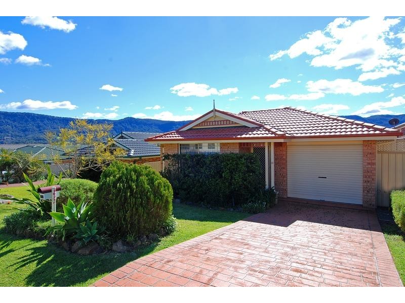 10 Brisbane Grove, Horsley NSW 2530
