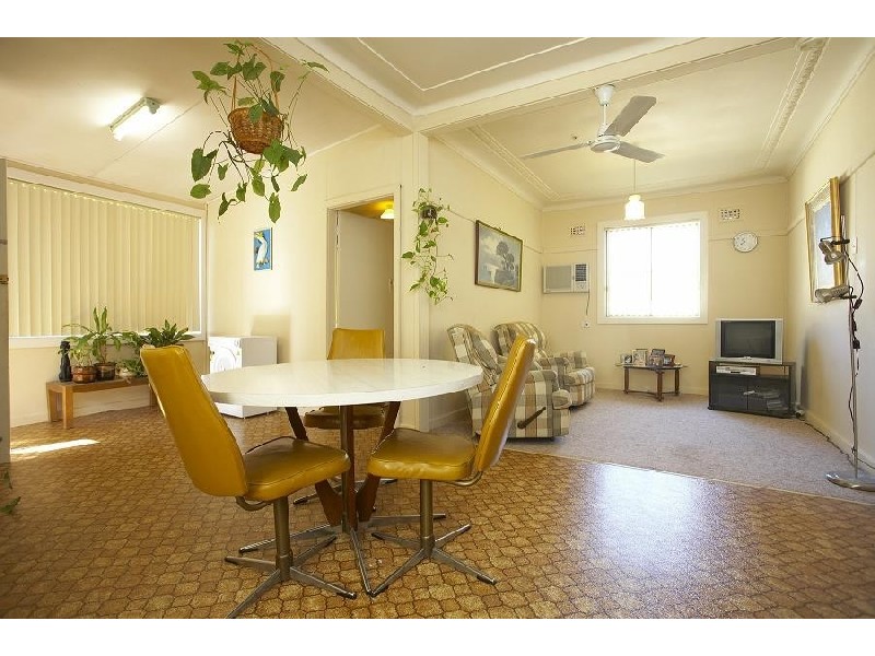 15 Rodgers Avenue, Panania NSW 2213