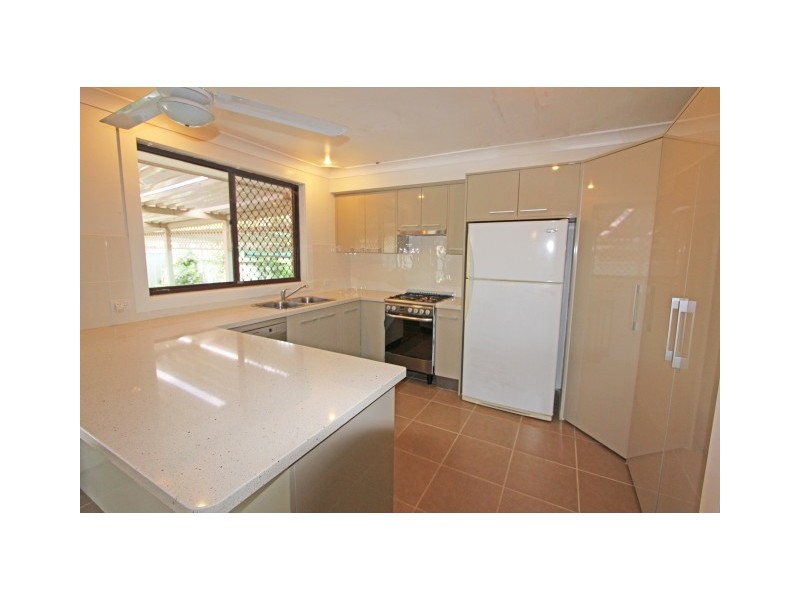 Pelaw Main NSW 2327