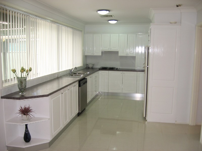 Mcgraths Hill NSW 2756