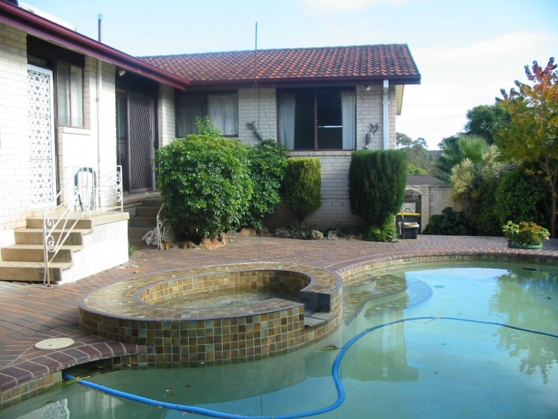 Bradbury NSW 2560
