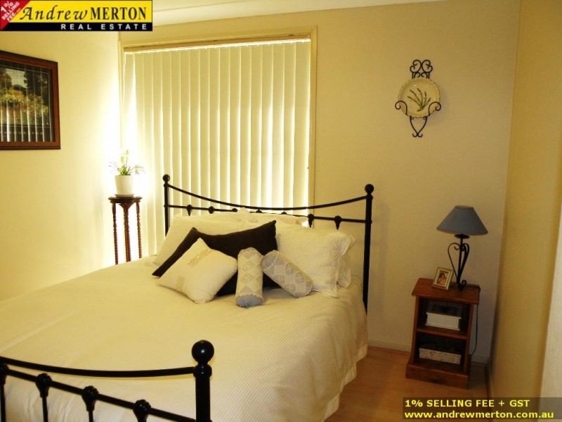 2 Maley Gr, Glenwood NSW 2768