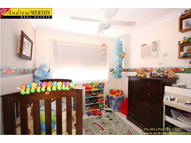 133 Explorers Way, St Clair NSW 2330