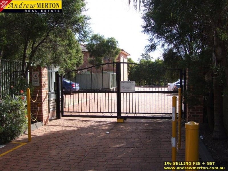 6/16 Hillcrest Rd, Quakers Hill NSW 2763