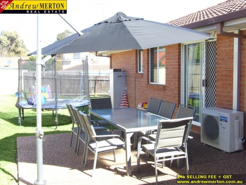 10 Isaac Pl, Quakers Hill NSW 2763