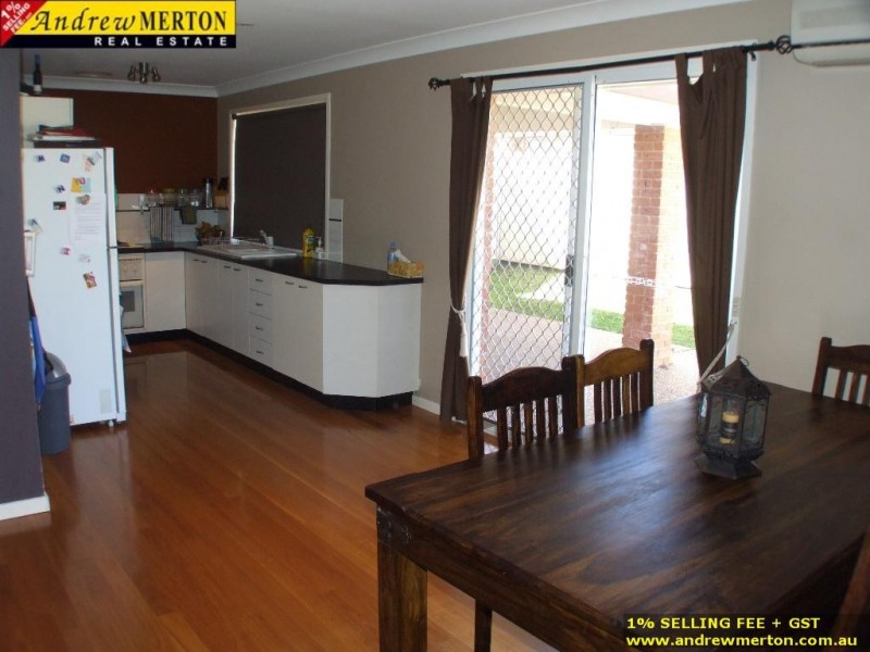 10 Isaac Pl, Quakers Hill NSW 2763