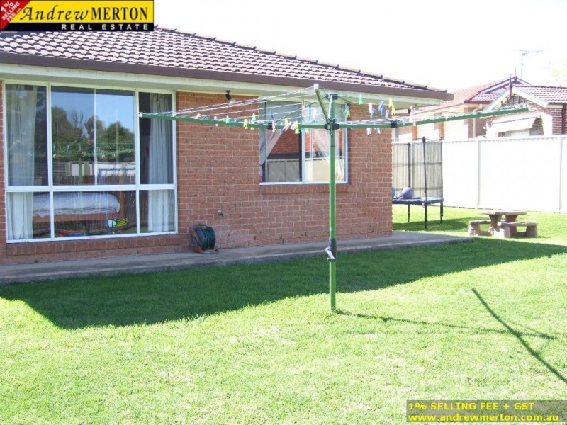 10 Isaac Pl, Quakers Hill NSW 2763