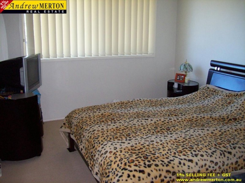 2/213 Quakers Rd, Quakers Hill NSW 2763