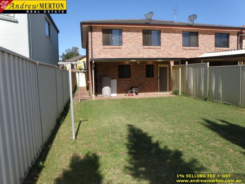 2/20 Erina Pl, South Windsor NSW 2756