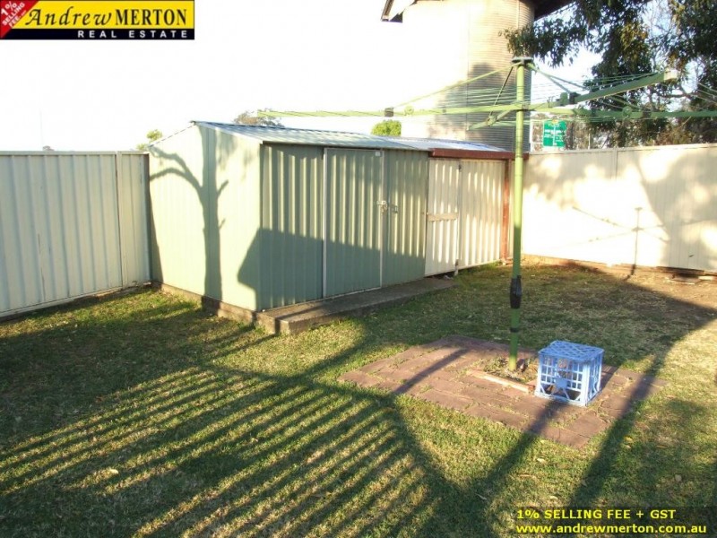 8 Romley Cr., Oakhurst NSW 2400