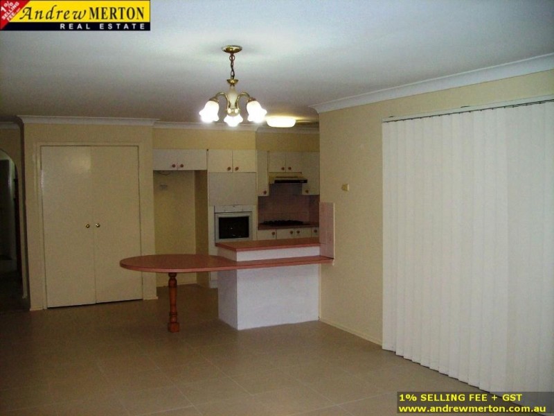 10 Seabrooke Cr, Doonside NSW 2767
