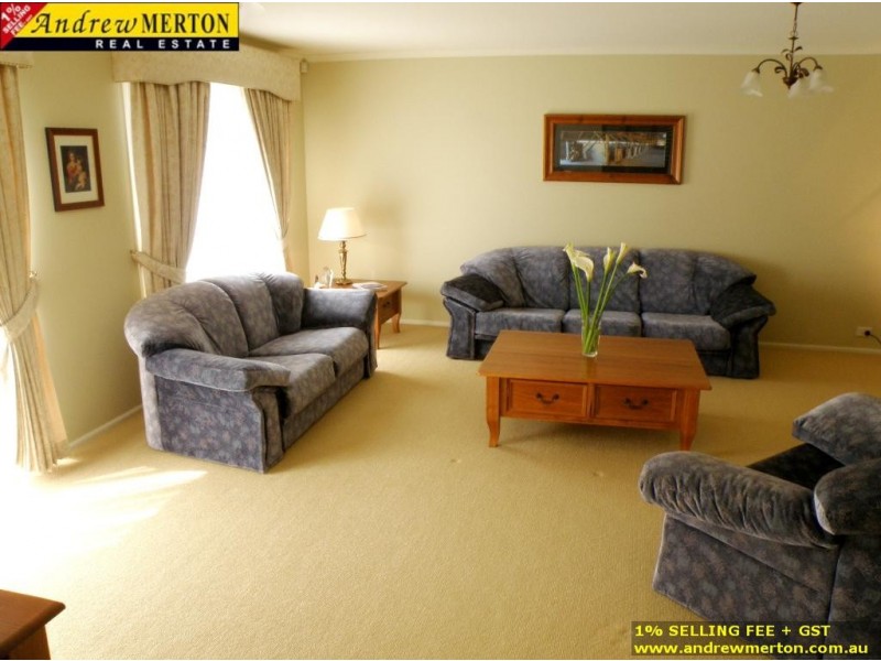 7 Armine Way, Beaumont Hills NSW 2155