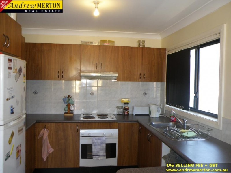 2/20 Erina Pl, South Windsor NSW 2756