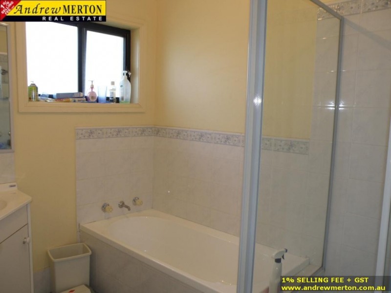 2/20 Erina Pl, South Windsor NSW 2756