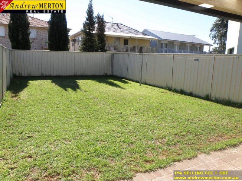 2/20 Erina Pl, South Windsor NSW 2756