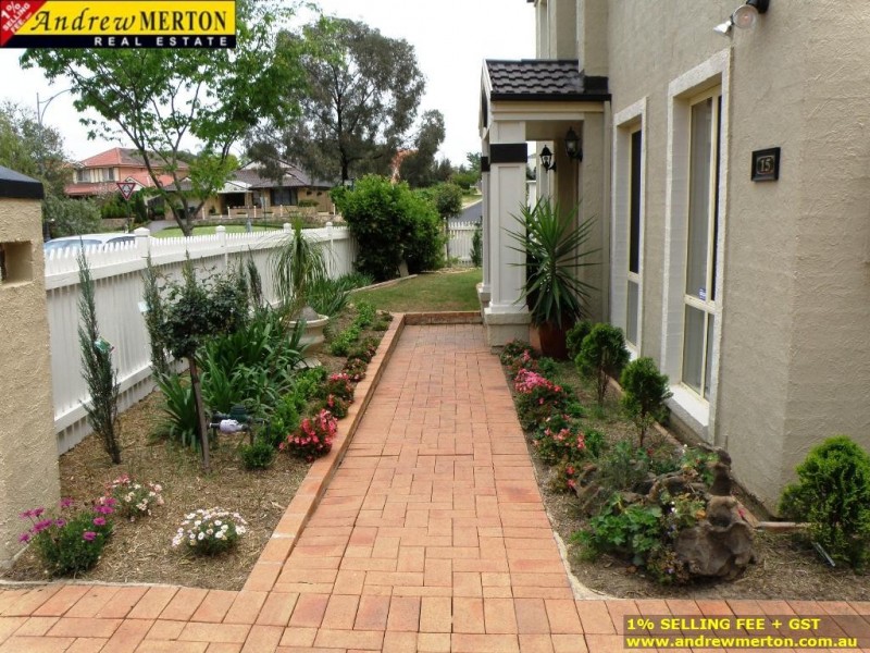 15 Macks Glen, Beaumont Hills NSW 2155