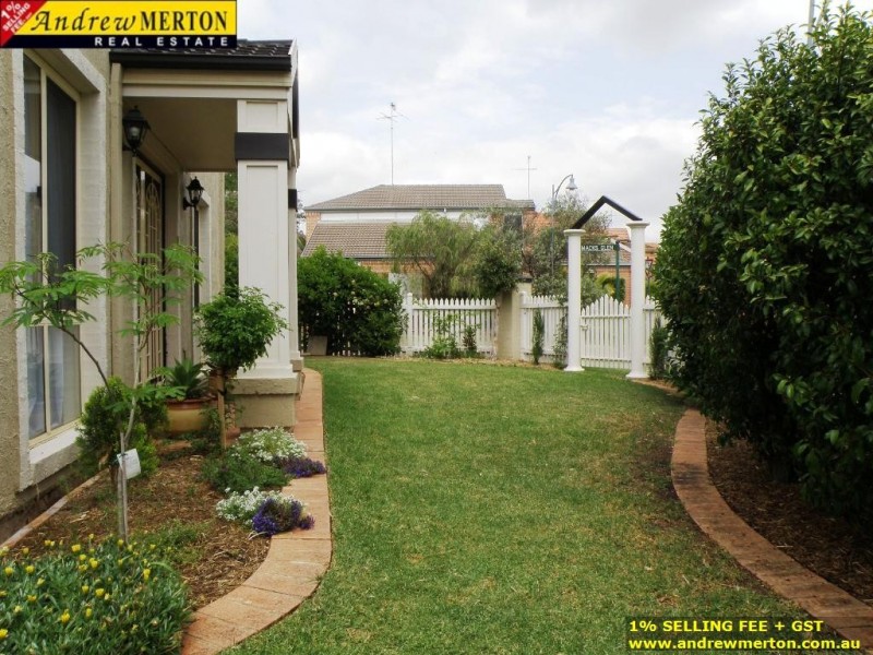 15 Macks Glen, Beaumont Hills NSW 2155