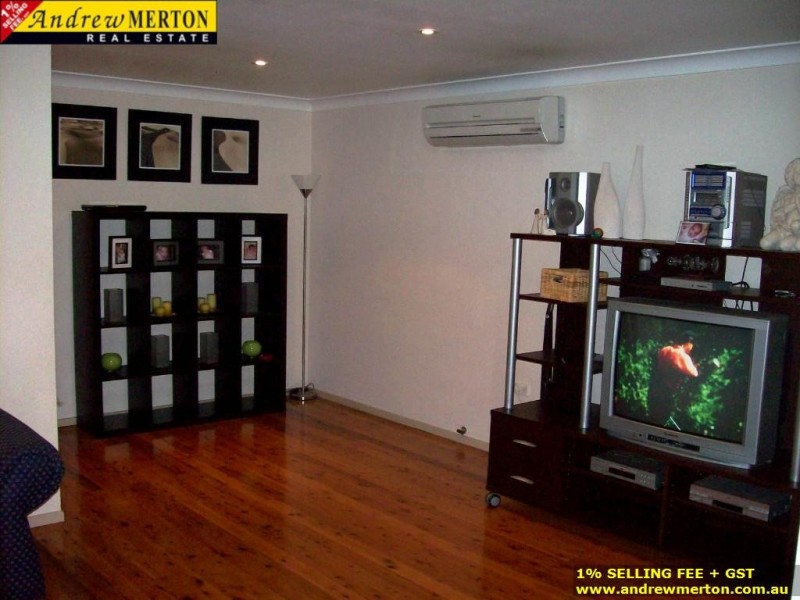 98 Narcissus Ave, Quakers Hill NSW 2763