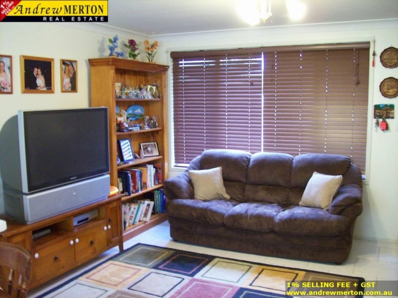 33 Raupach St., Dean Park NSW 2761