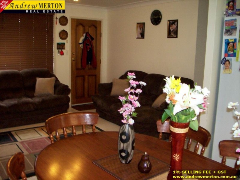 33 Raupach St., Dean Park NSW 2761