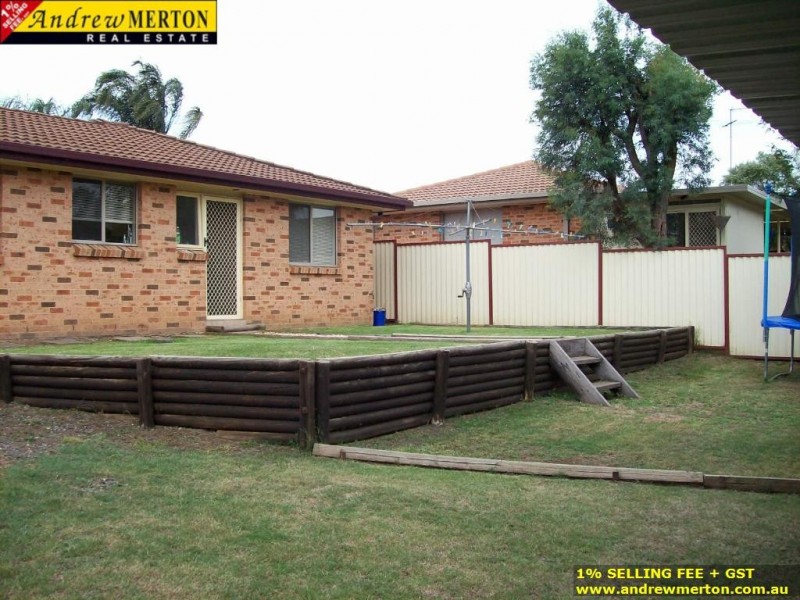 33 Raupach St., Dean Park NSW 2761