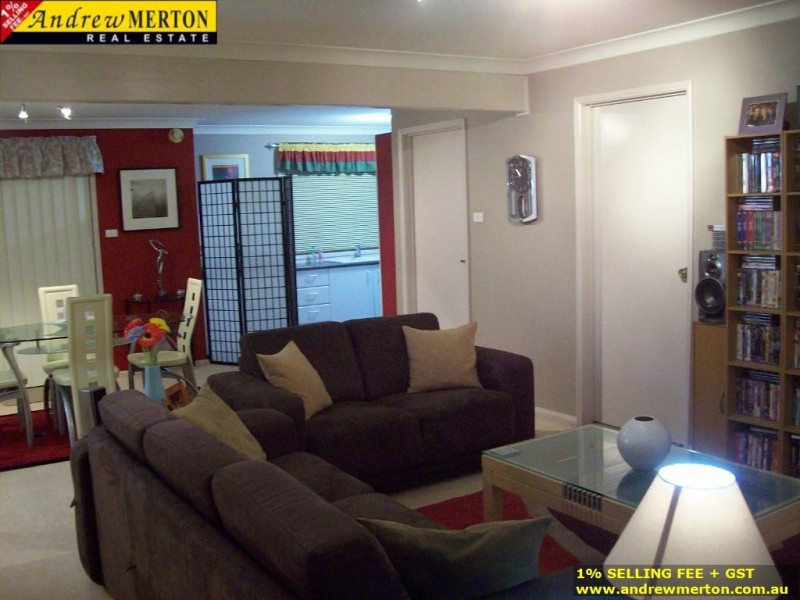 8/10 Stanbury Pl, Quakers Hill NSW 2763