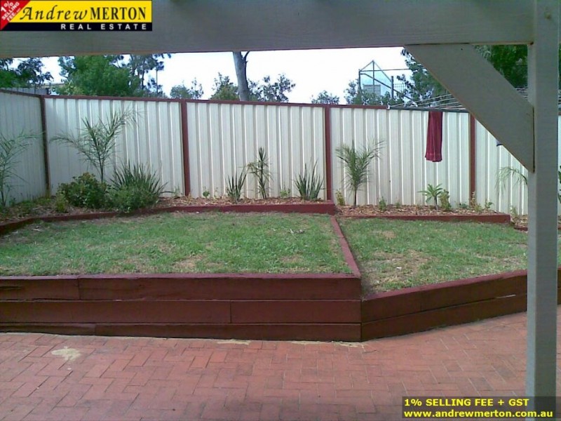 11b Aylward Ave, Quakers Hill NSW 2763