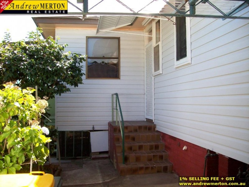 16 Charlton Rd, Lalor Park NSW 2147