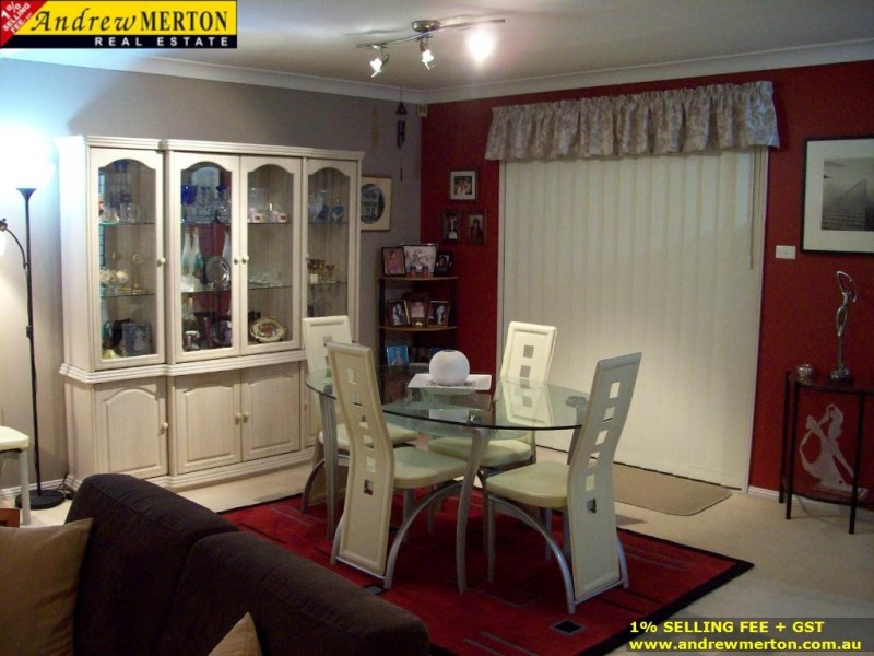 8/10 Stanbury Pl, Quakers Hill NSW 2763