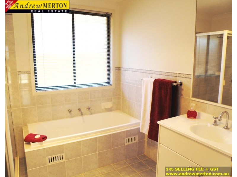 8 Deneden Ave, Kellyville Ridge NSW 2155