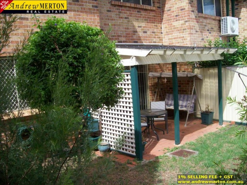 8/10 Stanbury Pl, Quakers Hill NSW 2763