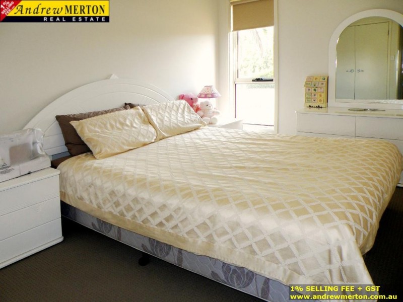 1206 Phoenix Ave, Beaumont Hills NSW 2155