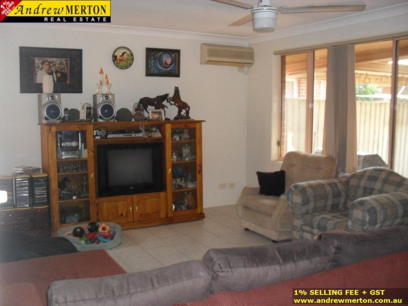 10 Cedarwood Grove, Dean Park NSW 2761