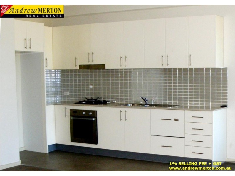 1/2 – 6 Lydbrook St, Westmead NSW 2145