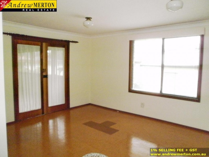 2 Mallory, Dean Park NSW 2761