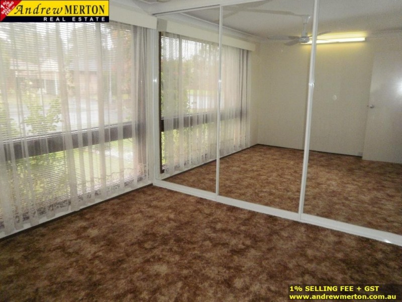 2 Mallory, Dean Park NSW 2761