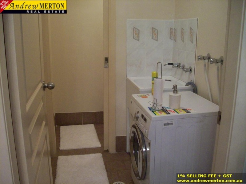 8/57 Doonside Cr, Blacktown NSW 2148