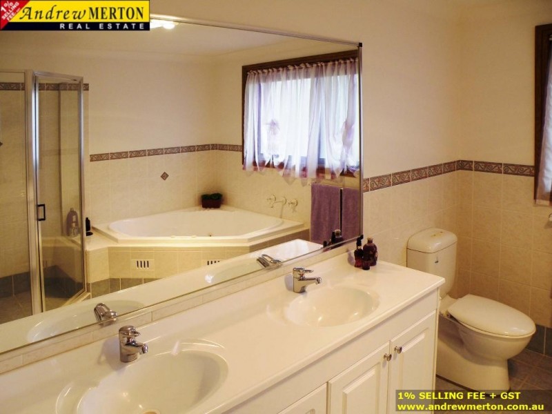 74 Lucas Cct, Kellyville NSW 2155